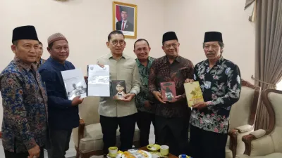 Dialog Jombang–Surabaya Dibuka lewat Kemenbud