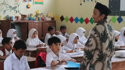 FGSNI: Perlakuan Tak Setara Guru Madrasah Jadi Isu Nasional