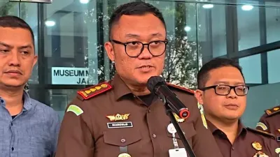 714 Barang Bukti Kasus Ijazah Palsu Jokowi Dilimpahkan ke Kejari