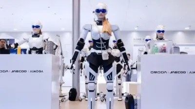 Robot AiMOGA Tingkatkan Efisiensi Pabrik Modern