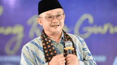 Pemerintah Pastikan Pendidikan Berjalan, Bantuan Mengalir ke Daerah Terdampak