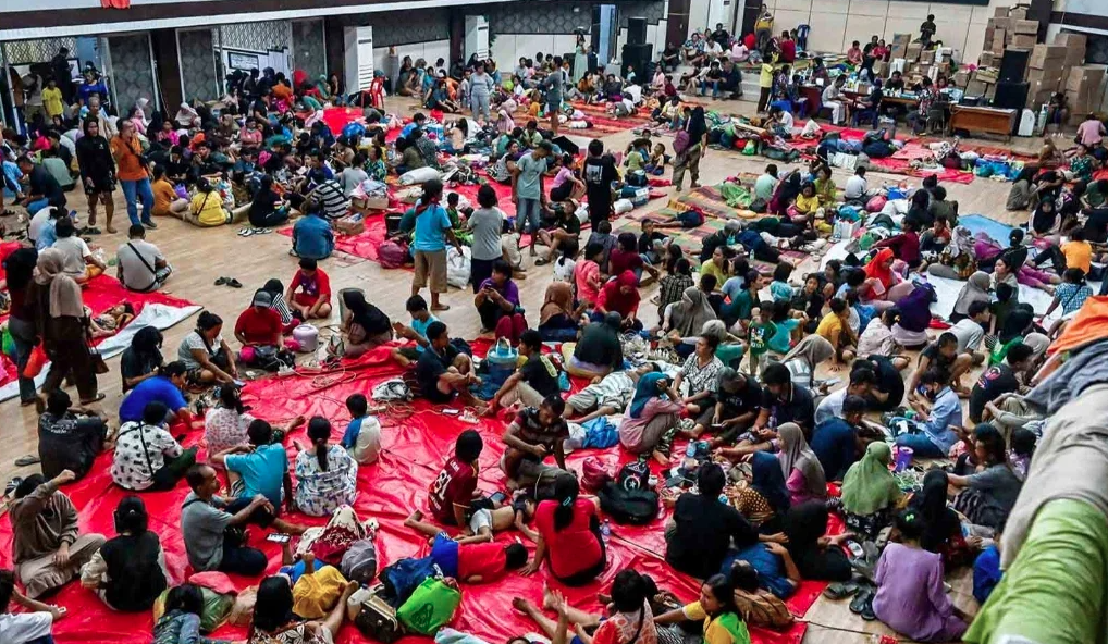 Foto Penampungan Pengungsi Korban Banjir