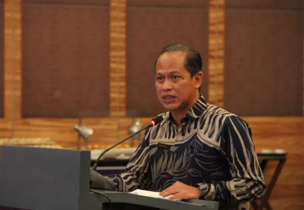 Menteri Lingkungan Hidup Hanif Faisol Nurofiq