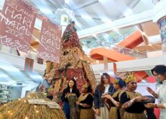 Pohon Natal “Terang dari Timur” yang mengangkat budaya Papua dalam Perayaan Natal 2025