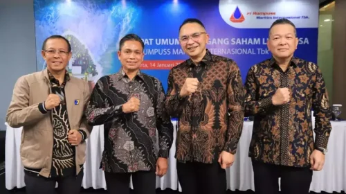 Komisaris Dedi Hudayana, Komisaris Utama merangkap Komisaris Independen Mahdan, Direktur Utama I Gusti Ngurah Askhara Danadiputra, Direktur Indra Yurana Sugiharto, para Direksi PT Humpuss Maritim Internasional - dok Istimewa