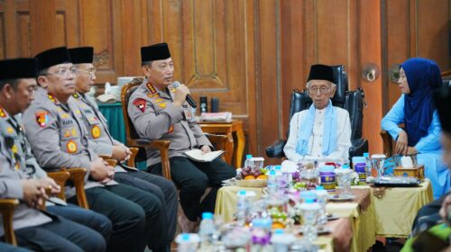 Kapolri Silaturahmi ke Ponpes Shiddiqiyyah Jombang, Perkuat Sinergi Umara dan Ulama