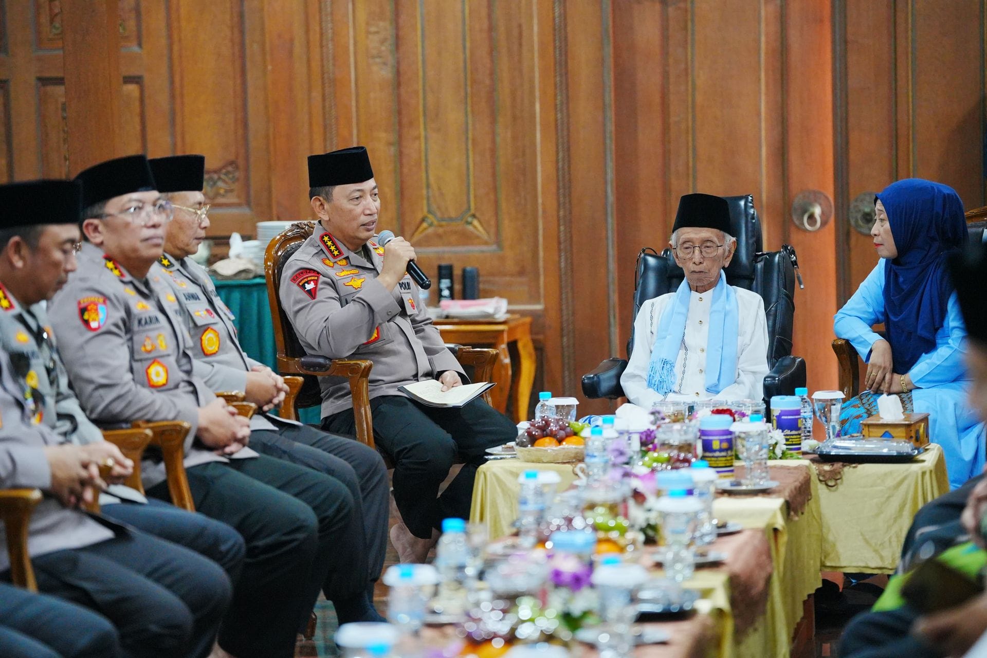 Kapolri Silaturahmi ke Ponpes Shiddiqiyyah Jombang, Perkuat Sinergi Umara dan Ulama