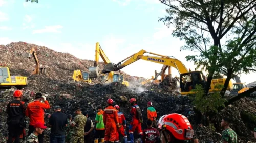 Longsor Bantar Gebang