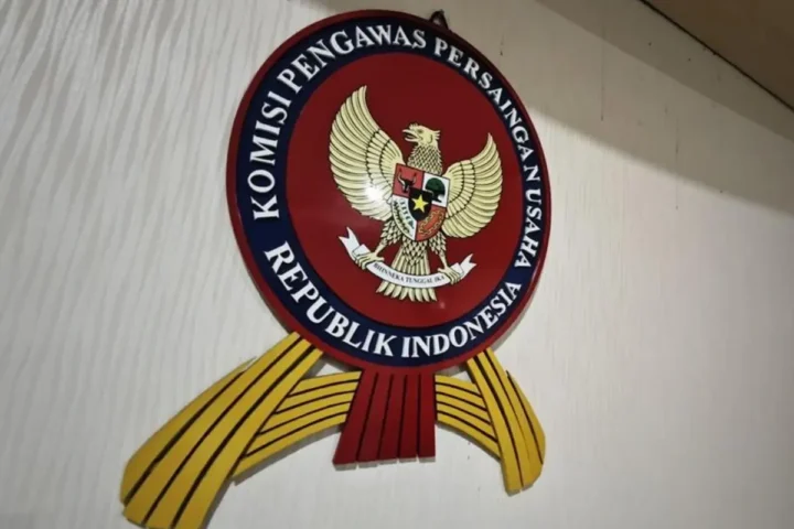 suara dunia nusantara - sanksi pinjol KPPU