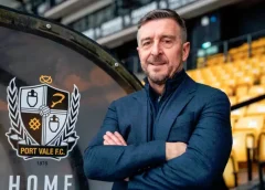 Jon Brady Pelatih Port Vale FC